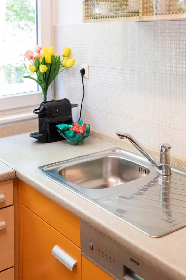 Bright 2Bdr Apartment With A Balcony 자그레브 외부 사진
