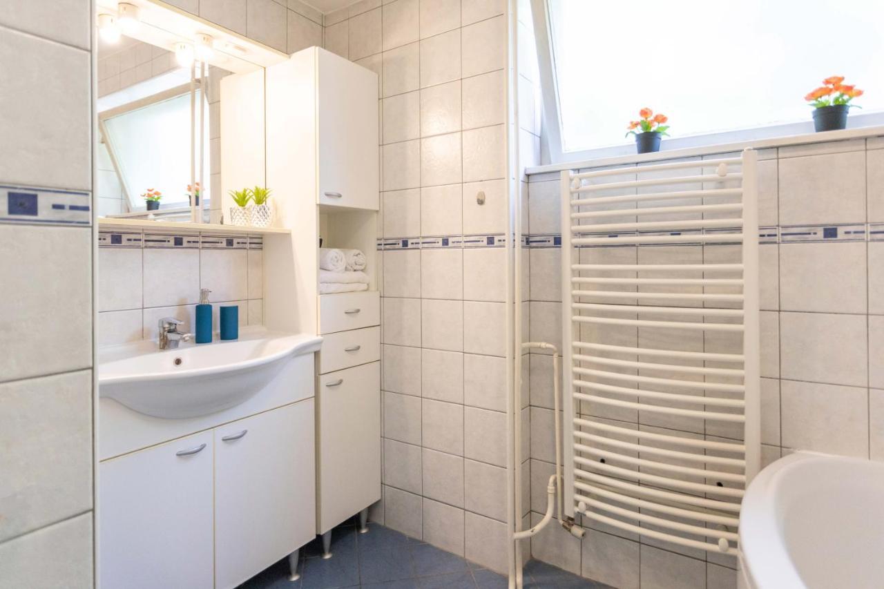 Bright 2Bdr Apartment With A Balcony 자그레브 외부 사진